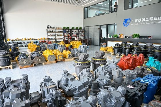 Komatsu 21K-60-21100 21K-60-211011 Travel Motor PC150-3 Excavator Hydraulic Travel Drive System High Performance Reduction Transmission Part