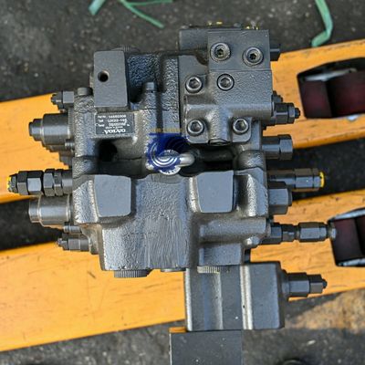 UX22-135 VOE14550306 수압 제어 밸브 EC135B EC140 EC140B EC140D 발굴기 수압 부품